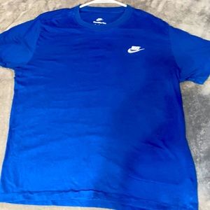 Nike men’s medium